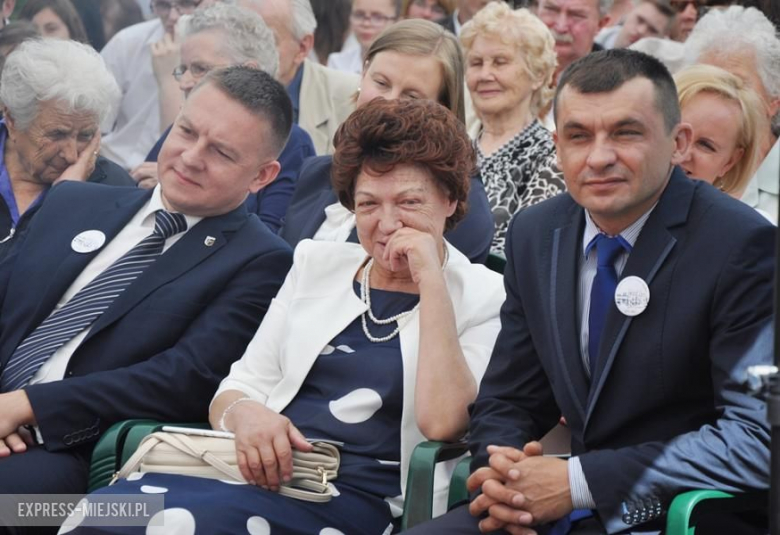 Uroczystości nadania imienia SOSw w Środzie Śląskiej