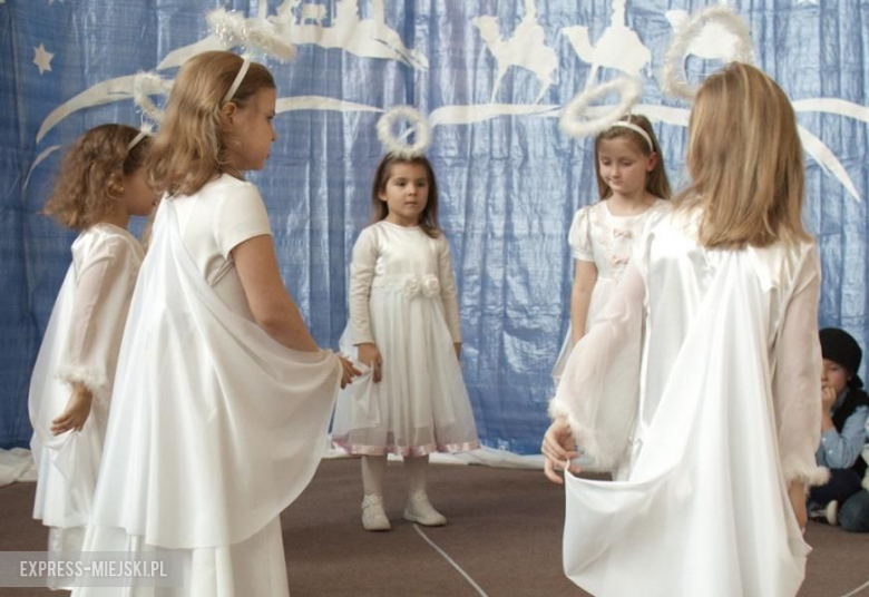 Przedszkolaki z Przedszkola "Pod Topolą" w Środzie Śląskiej