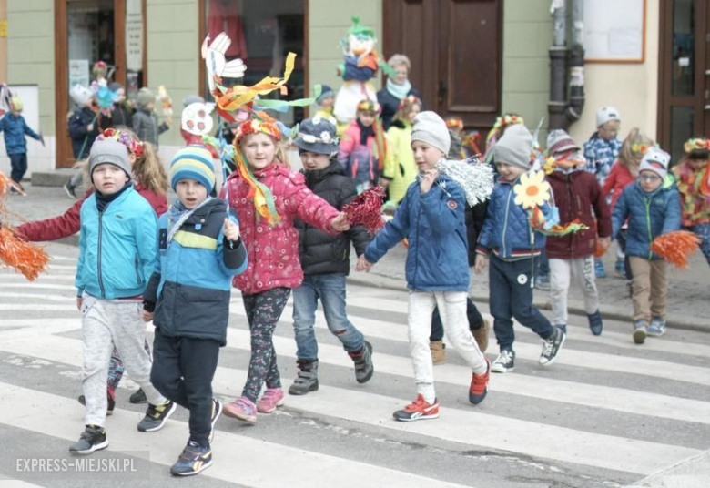 Pochód przedszkolaków w Środzie Śląskiej