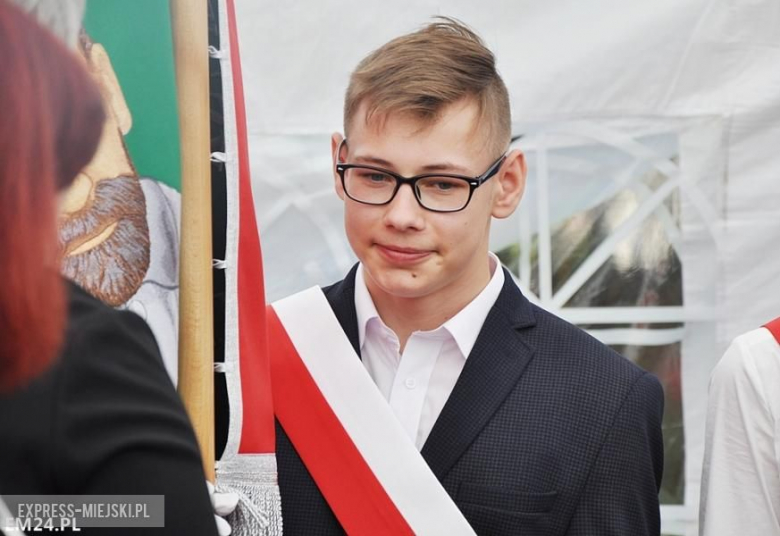 Uroczystości nadania imienia SOSw w Środzie Śląskiej