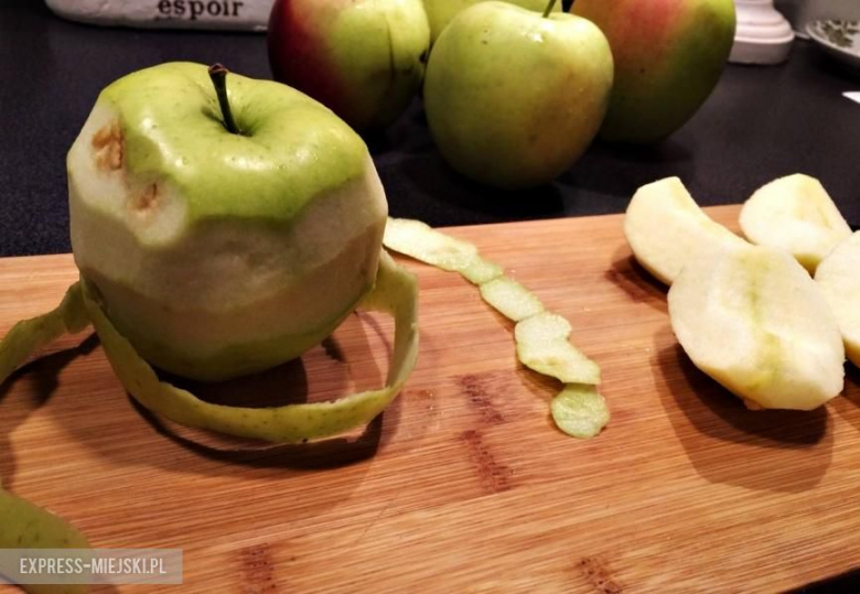 Tarta waniliowa z jabłkami