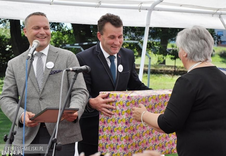 Uroczystości nadania imienia SOSw w Środzie Śląskiej