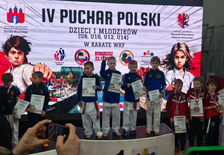 Silny występ młodych karateków