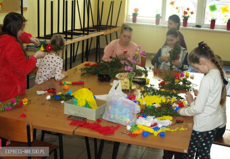 Dzieci zrobiły palmy wielkanocne