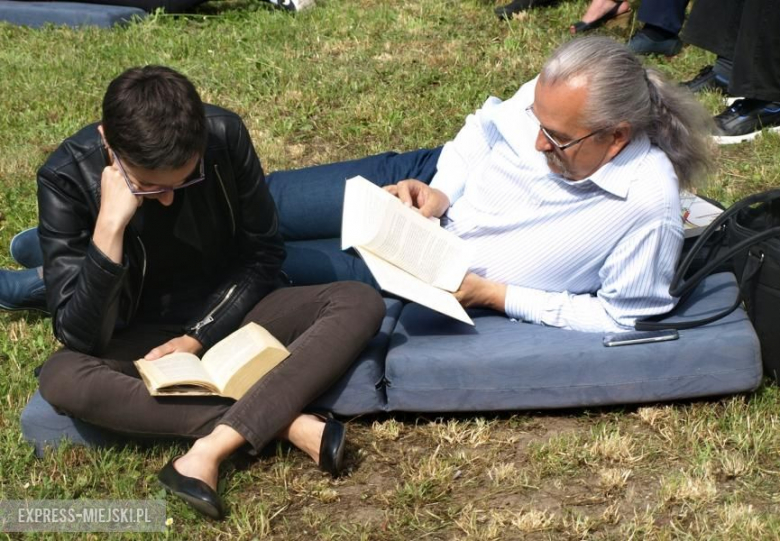 Czytanie książek w LO