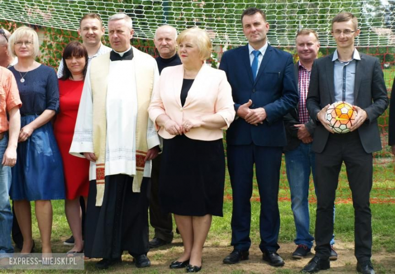 Nowe boisko w Ujeździe Górnym