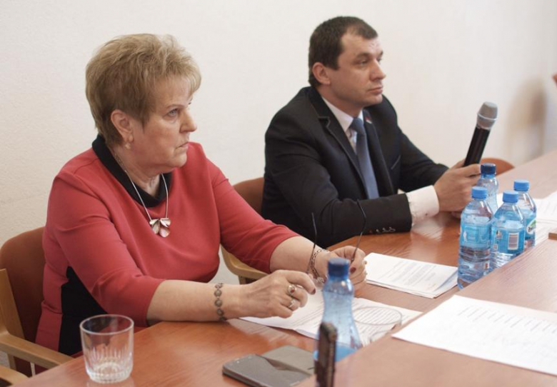 Głosowanie nad odwołaniem radnej Haliny Mikły