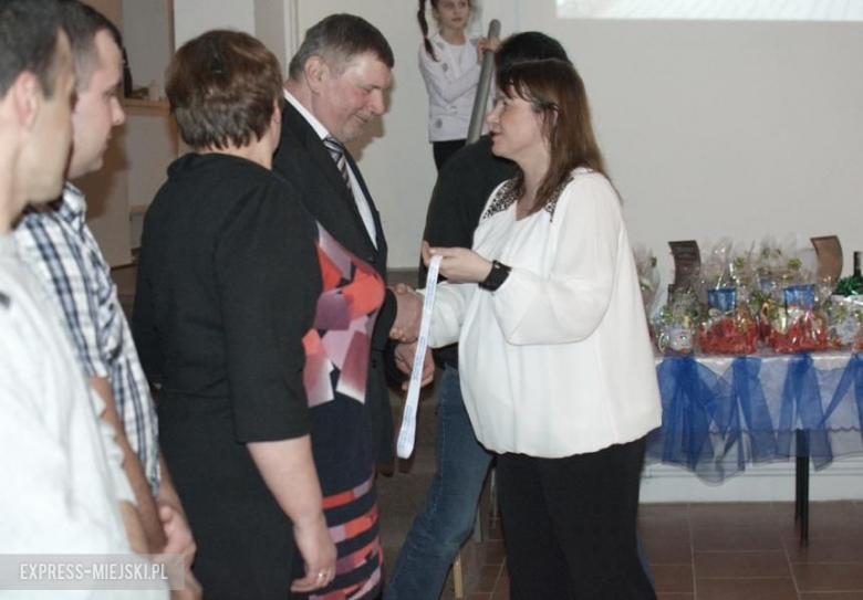 Podziękowania otrzymało około 100 osób