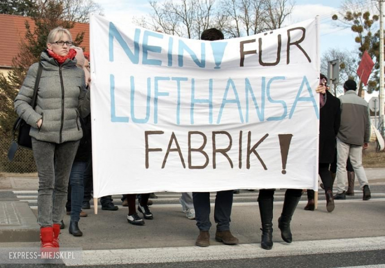 Protest na przejściu dla pieszych na DK94