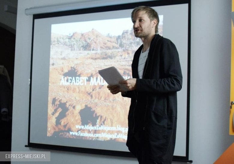 Spotkanie z dziennikarzem w średzkiej bibliotece
