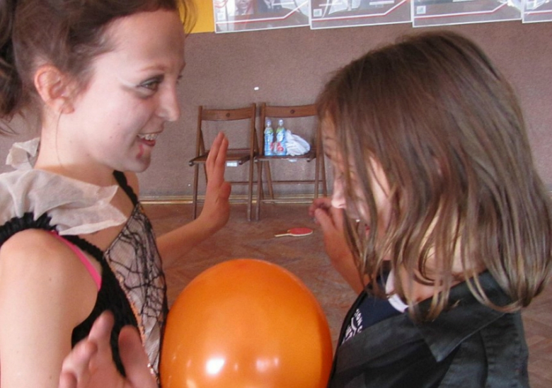 Makabryczny bal przebierańców