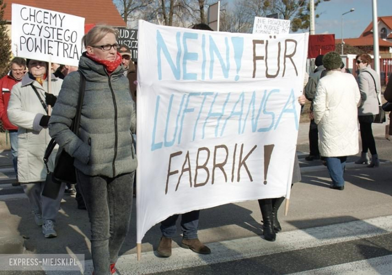 Protest na przejściu dla pieszych na DK94