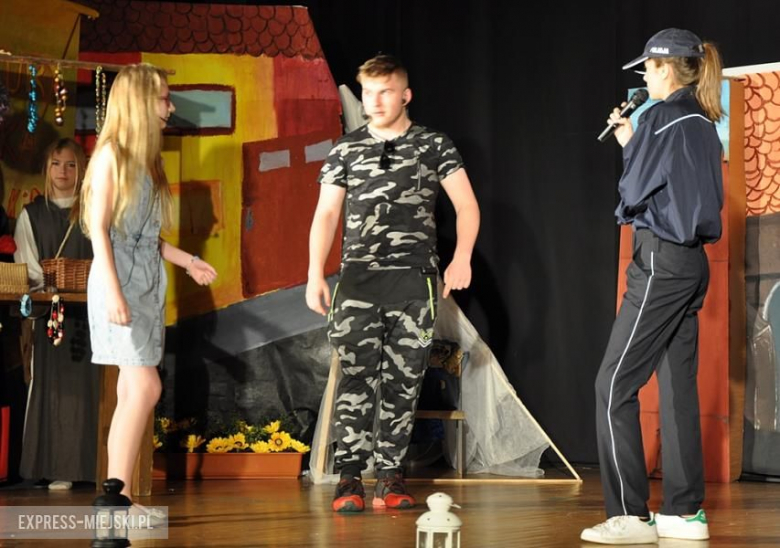 Przedstawienie teatralne w średzkim domu kultury