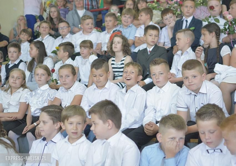 Zakończenie roku szkolnego w średzkiej podstawówce