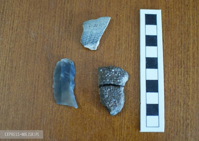 Fragmenty naczyć i narzędzia