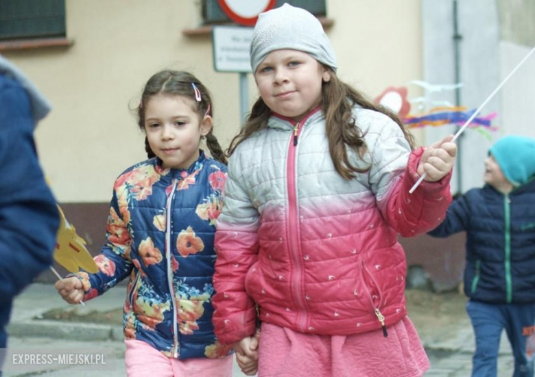 Pochód przedszkolaków w Środzie Śląskiej