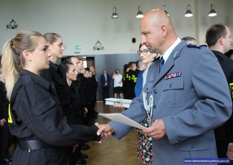 49 nowych policjantów złożyło ślubowanie