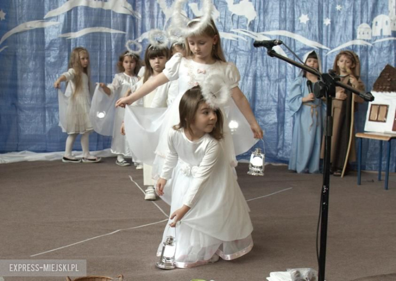 Przedszkolaki z Przedszkola "Pod Topolą" w Środzie Śląskiej