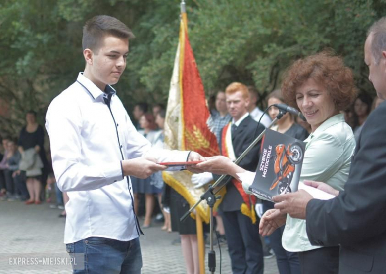 Wręczenie nagród dla najlepszych uczniów