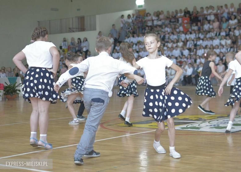 Zakończenie roku szkolnego w średzkiej podstawówce