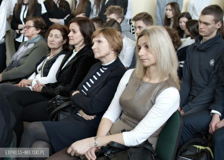 77. rocznica I Masowej Deportacji Polaków na Sybir - uroczystości szkolne