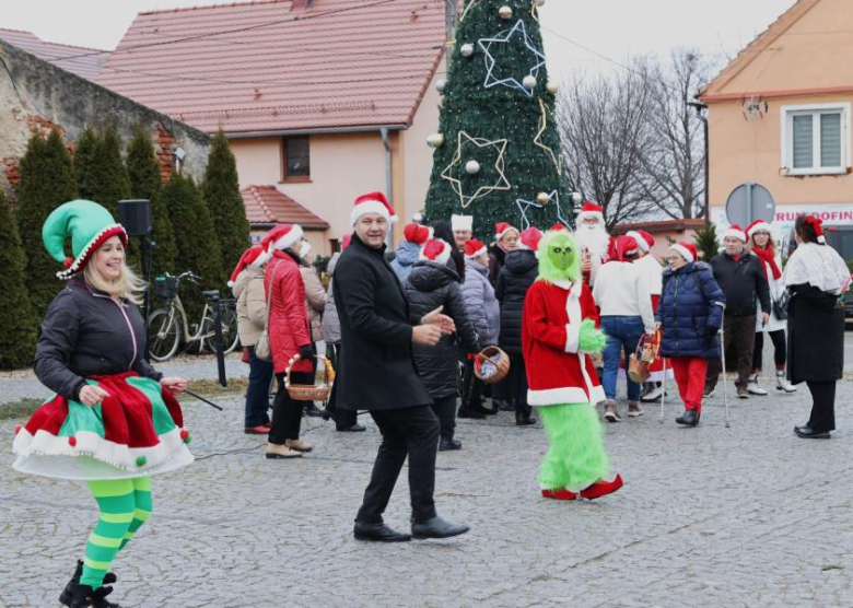 Uroczyste rozświetlenie świątecznej choinki