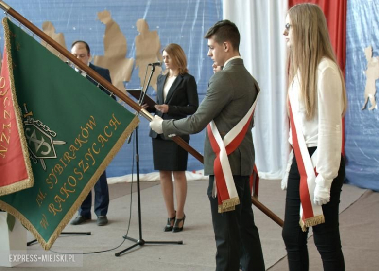 77. rocznica I Masowej Deportacji Polaków na Sybir - uroczystości szkolne