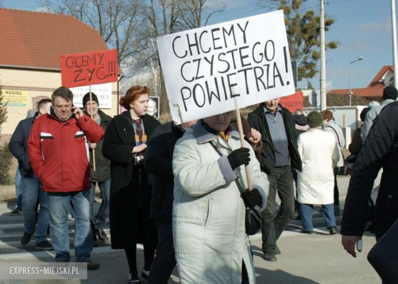 Protest na przejściu dla pieszych na DK94