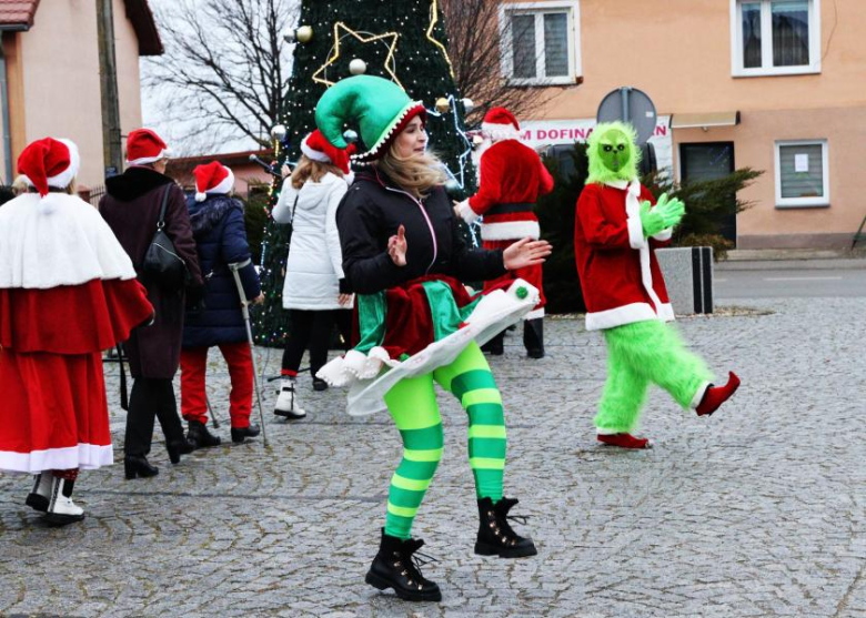 Uroczyste rozświetlenie świątecznej choinki
