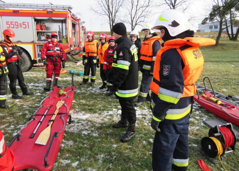 Szkolenie strażaków na Kajakach