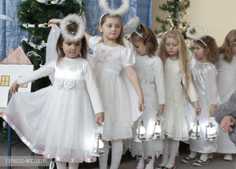 Przedszkolaki z Przedszkola "Pod Topolą" w Środzie Śląskiej