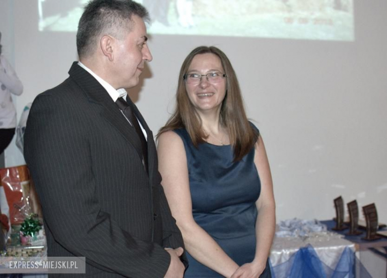 Podziękowania otrzymało około 100 osób