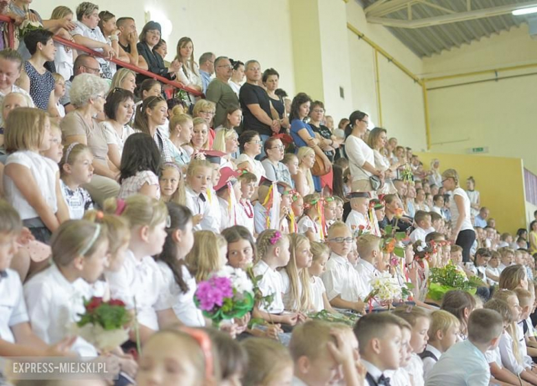Zakończenie roku szkolnego w średzkiej podstawówce