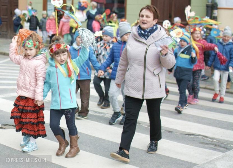 Pochód przedszkolaków w Środzie Śląskiej