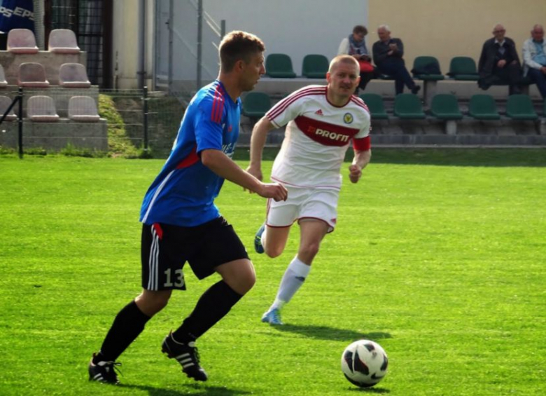 Polonia Środa Śląska na kolanach