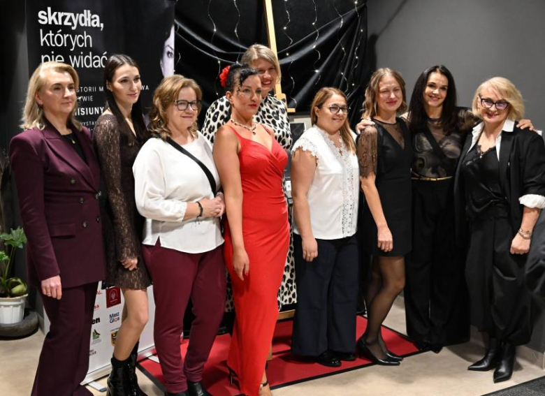 "Skrzydła, których nie widać"