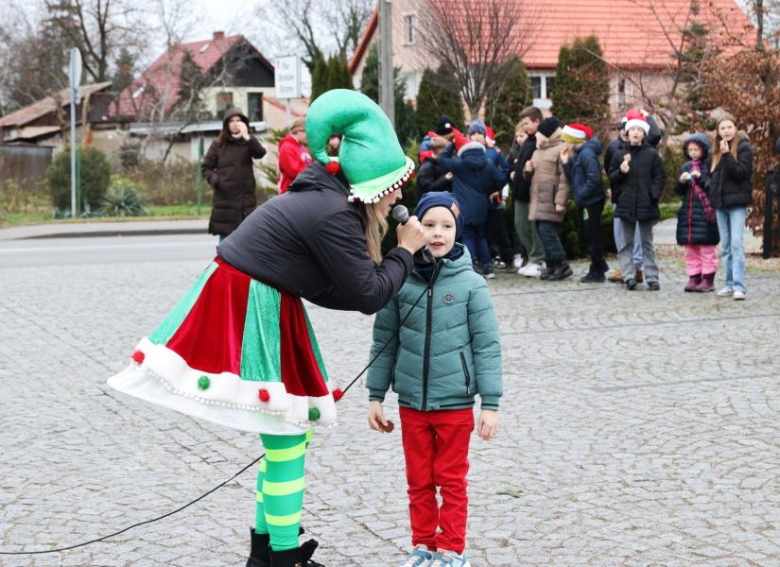 Uroczyste rozświetlenie świątecznej choinki