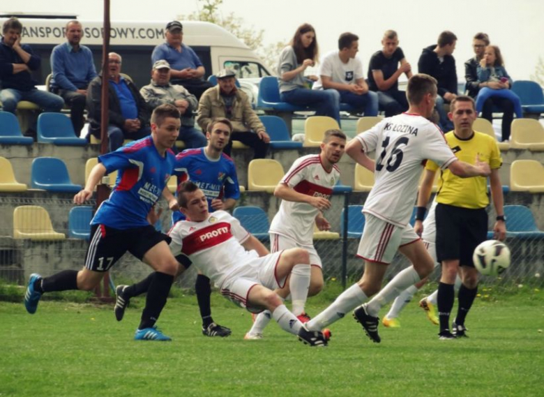 Polonia Środa Śląska na kolanach