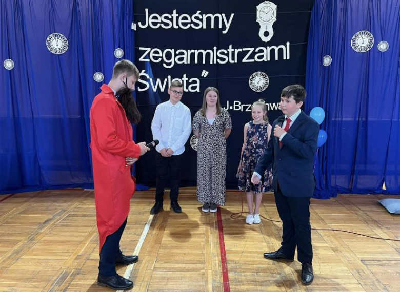 Przyjęcie sztandaru w Szkole Podstawowej im. Jana Brzechwy w Mieczkowie 