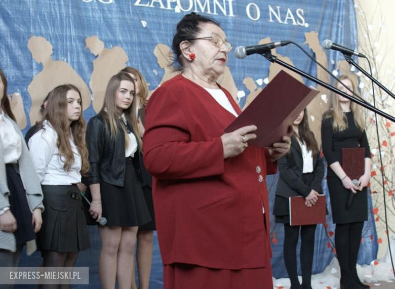 77. rocznica I Masowej Deportacji Polaków na Sybir - uroczystości szkolne