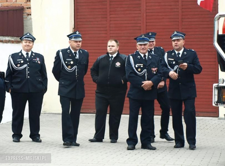 Przekazanie wozu strażackiego 