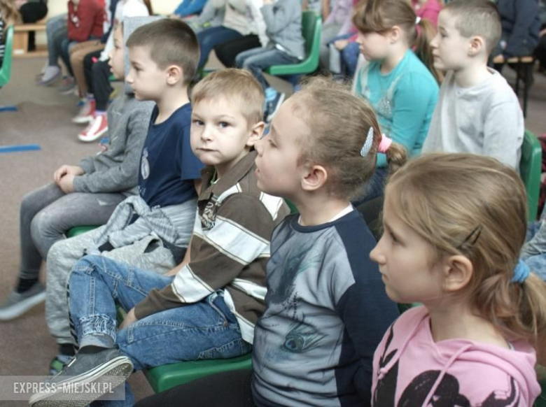 Przedszkolaki z Przedszkola "Pod Topolą" w Środzie Śląskiej