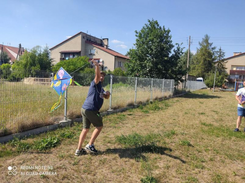 "Zmalujemy coś razem tato?"