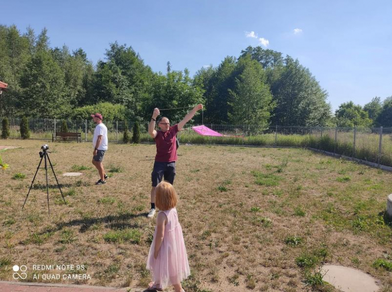 "Zmalujemy coś razem tato?"