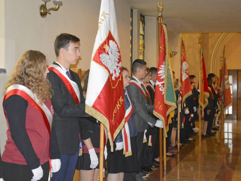 Uroczystości pod pomnikiem