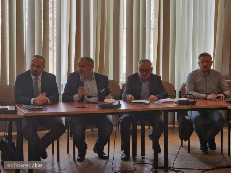 Podpisanie umów w siedzibie Starostwa Powiatowego