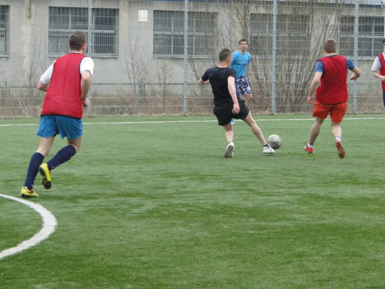 Wiosenny turniej piłki nożnej i siatkowej PZSP nr 2 w Środzie Śląskiej