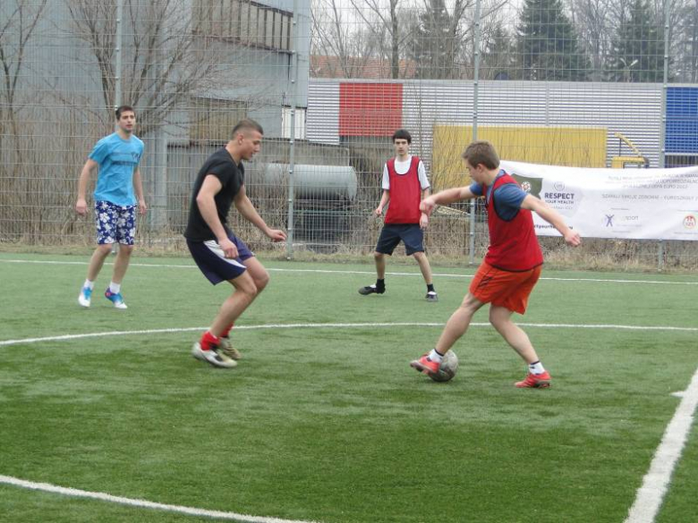 Wiosenny turniej piłki nożnej i siatkowej PZSP nr 2 w Środzie Śląskiej