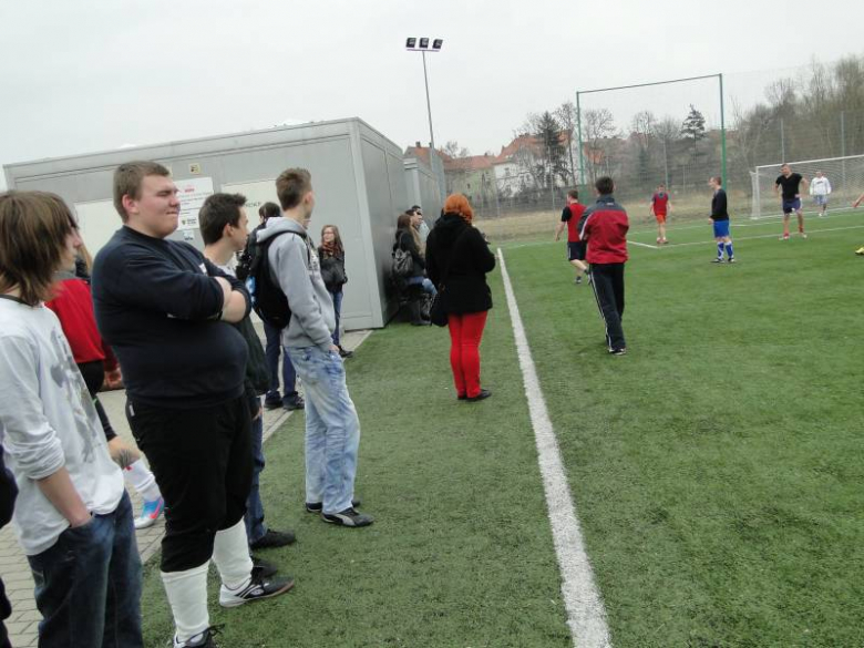 Wiosenny turniej piłki nożnej i siatkowej PZSP nr 2 w Środzie Śląskiej