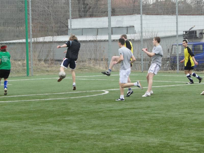 Wiosenny turniej piłki nożnej i siatkowej PZSP nr 2 w Środzie Śląskiej